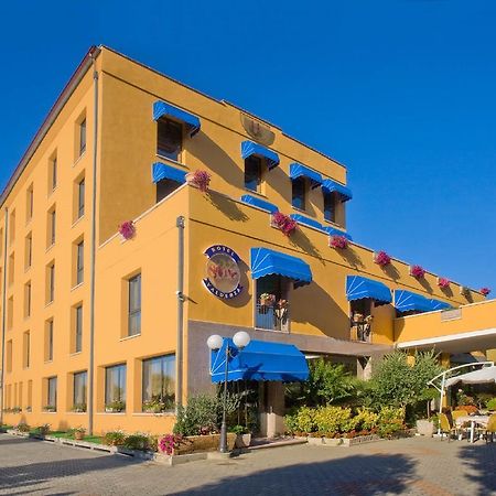 Valdenza Hotel Campegine Exterior photo